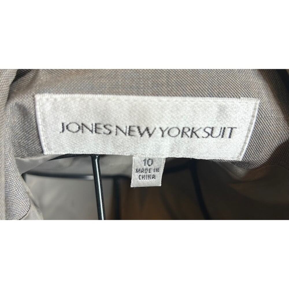 Jones New York 3-Piece Pantsuit Women’s 10 Blazer Top Pants - Picture 11 of 11
